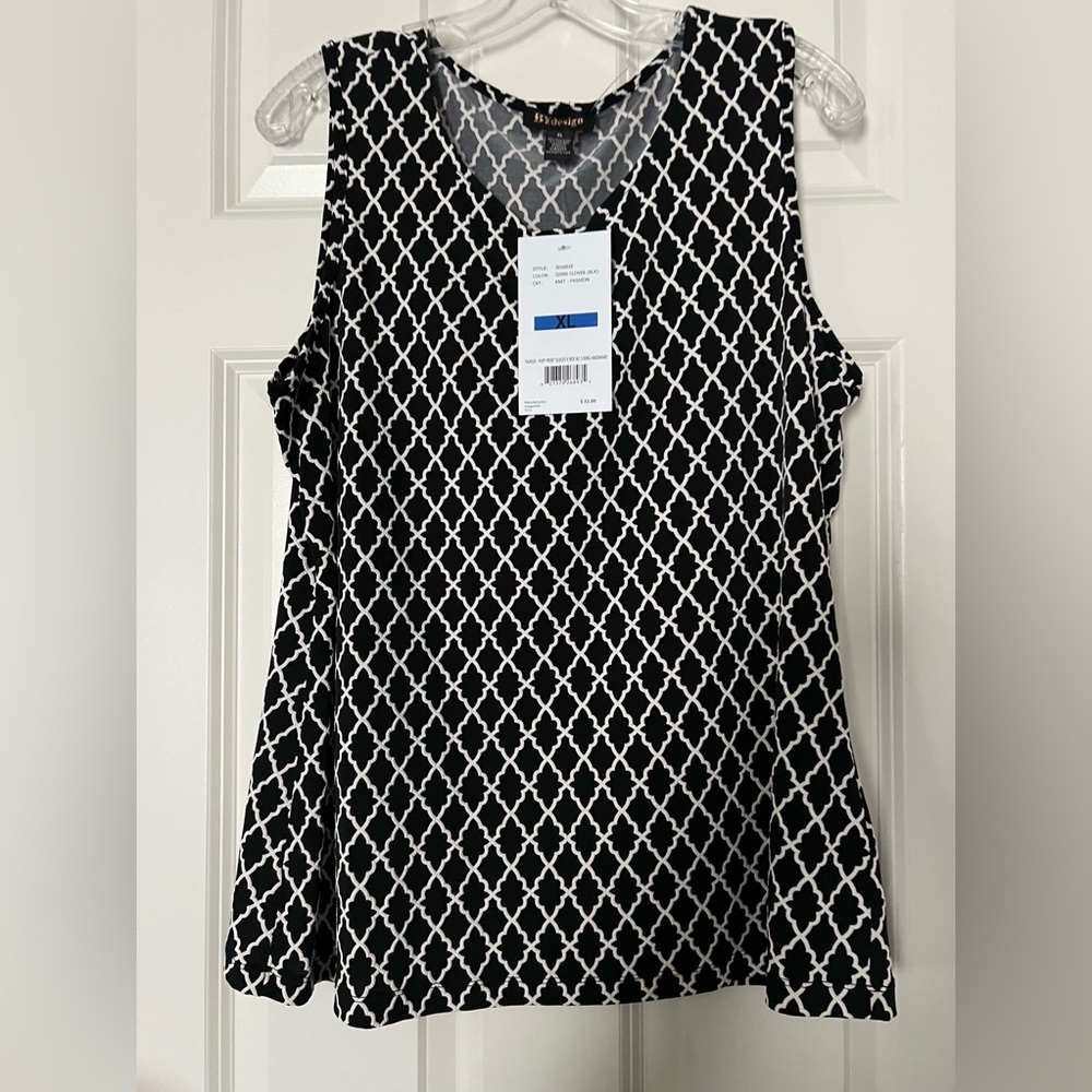 NWT By Design women’s sleeveless dress shirt. Size XL.